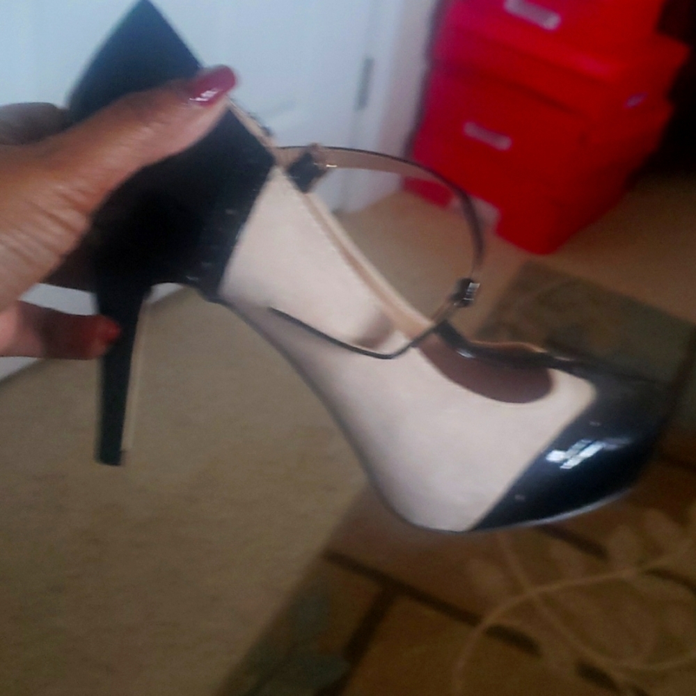 NWOT Shoes